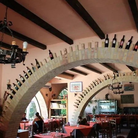 Alloggio per agriturismo Agriturismo Il Capannaccio Sezze
